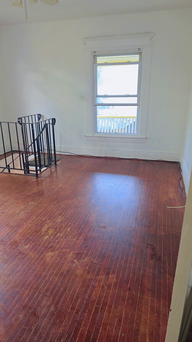 Photo - 414 Douglas St Unit 1