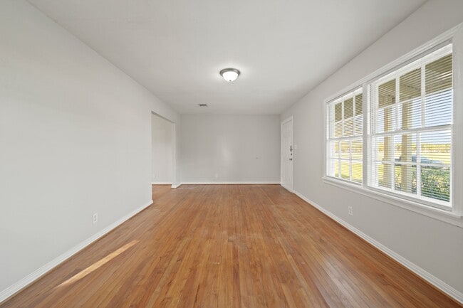 Photo - 1513 5th Ave N