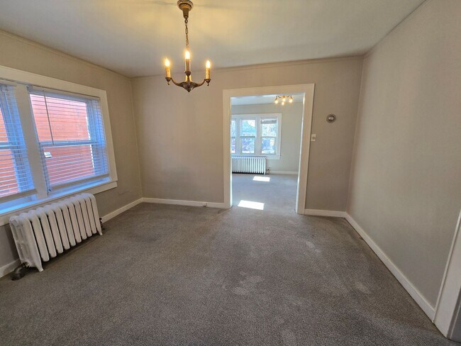 Photo - 440-442 Clarkson Unit 440