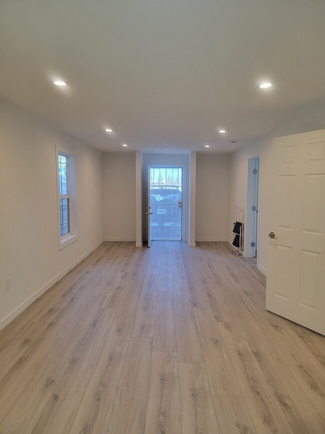 Photo - 866 Pine St Unit B
