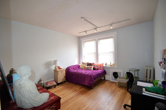 83 Glenville Ave