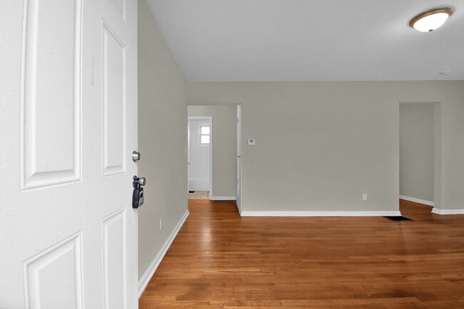 Photo - 3 Bedroom Home For Rent