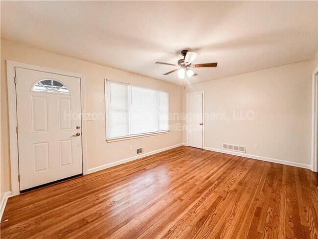 Photo - 6057 Dodgen Rd SW