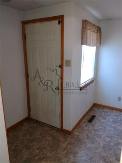 Photo - 413 Fieldcrest Dr