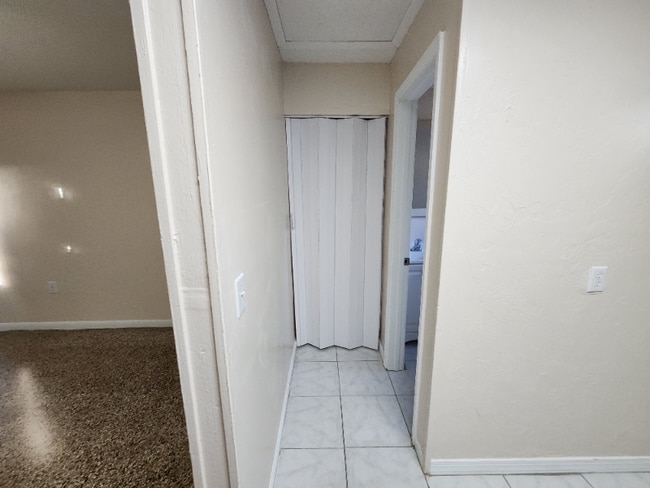 Photo - 3080 41st St