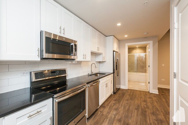 Photo - 3804 N Broadway St Apartments