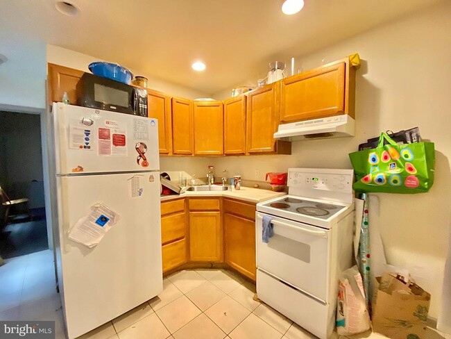 Photo - 2037 N Carlisle St