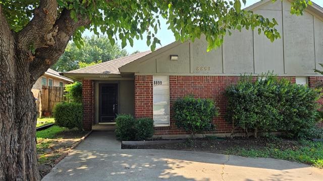 Building Photo - 8899 Marilyn Dr Rental