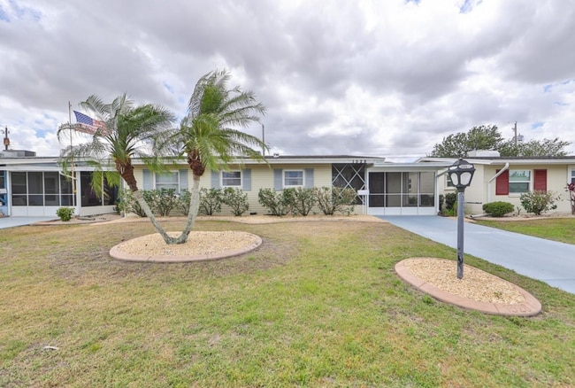 Building Photo - COMING SOON! FULLY RENOVATED 2 BEDROOM IN SUN CITY!