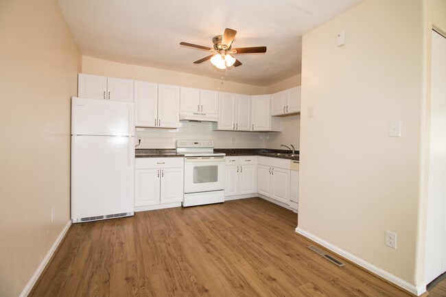 Building Photo - 4311 Ericson Dr Rental