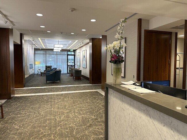 Photo - 6 Whittier Pl Unidad 7P