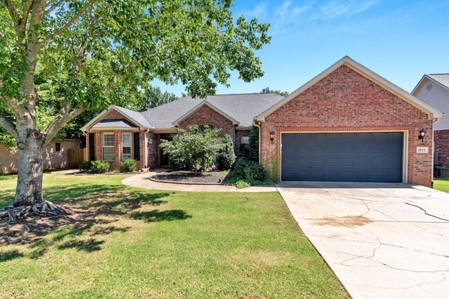 Fabulour Bridgeport S/D Home w/AMAZING out... - Fabulour Bridgeport S/D Home w/AMAZING out...