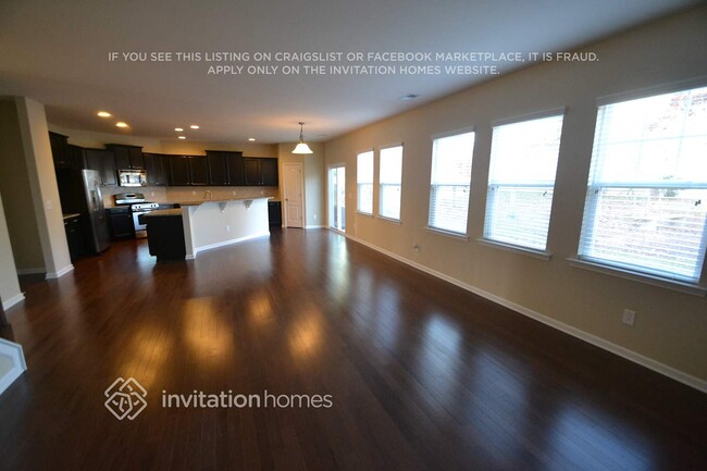 Photo - 2717 Lawson Dr