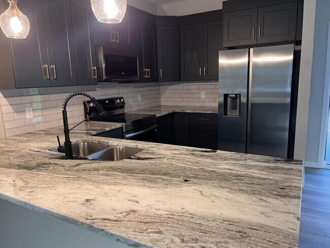 Photo - 1281 37th Ave