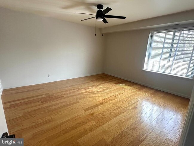 Photo - 128 Kirkbride Rd Unit 6