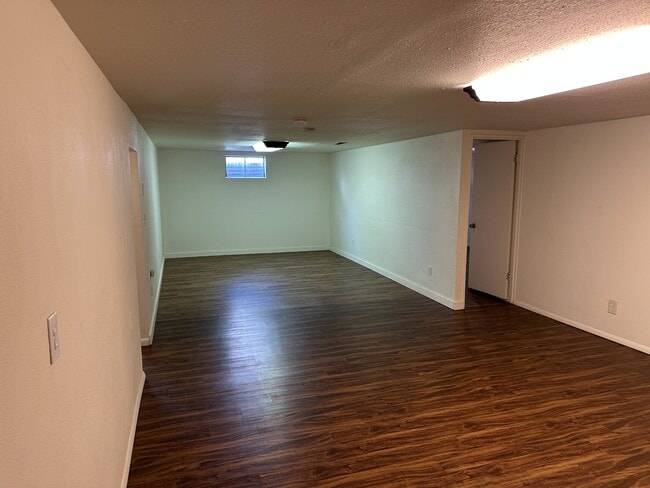 Photo - 212 N 4th St