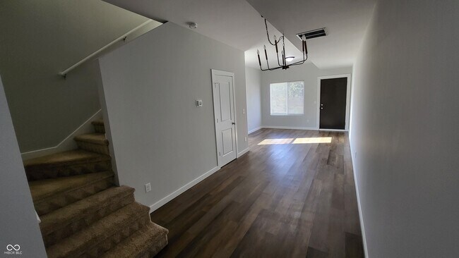 Photo - 515 N Oxford St