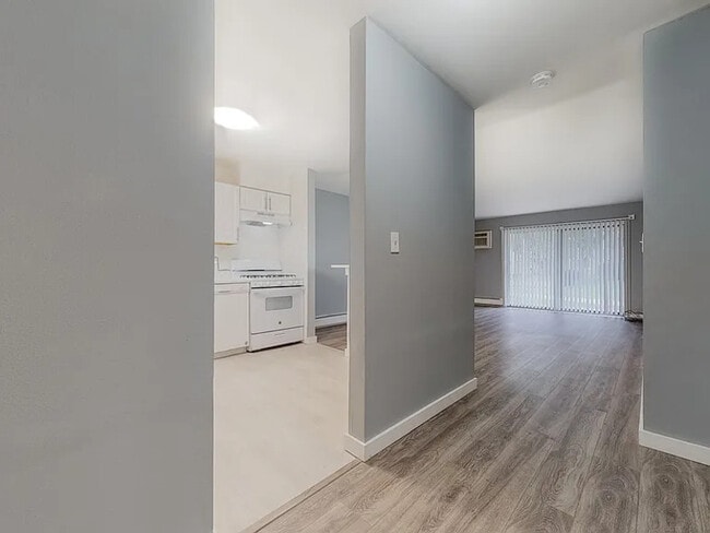 Photo - 3800 Bayside Dr Unit 2,