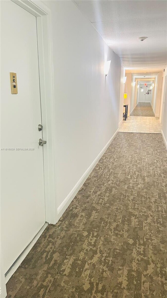 Photo - 250 NE 20th St Unit 3030