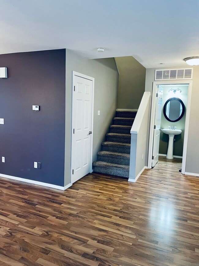 Photo - Delightful DuPont 3 Bedroom Townhouse