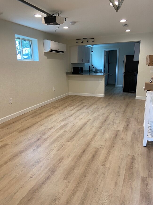 Building Photo - 3583 S Bannock St Unit B