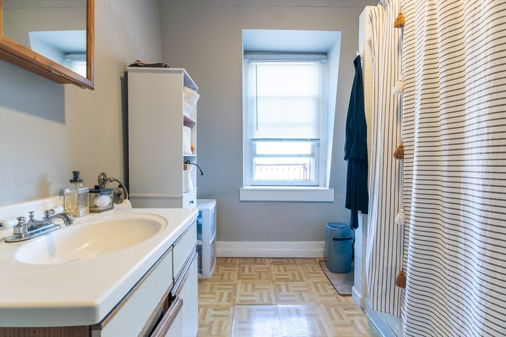 Photo - 158 K St Unit 3