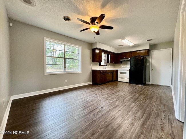 Photo - 526 W Thurman Rd