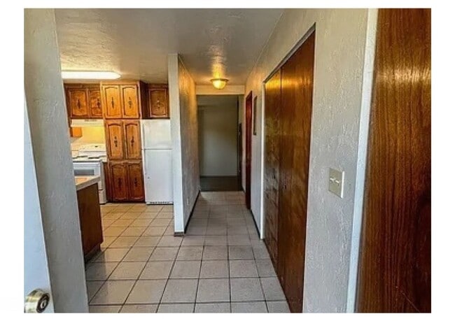 Photo - Beautiful 3 Bed /1.5 Bath Townhouse in Albany Unit chic349- OR