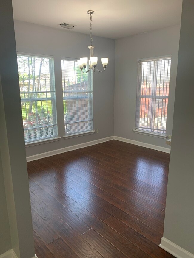 Photo - 158 Keel Ave