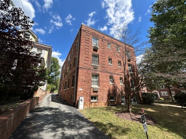 Photo - One Bedroom Apartment in Palisades NW Incl... Unit 302