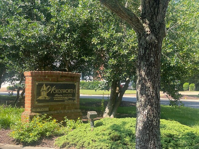 Photo - Woodsworth Village in West Neck 55+