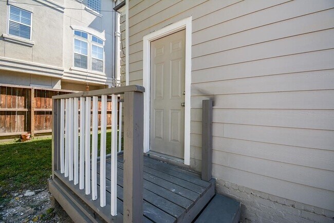 Photo - 2718 Wroxton Rd Unidad 1