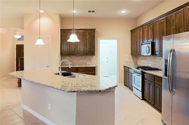 Photo - 200 Sir Brine Dr