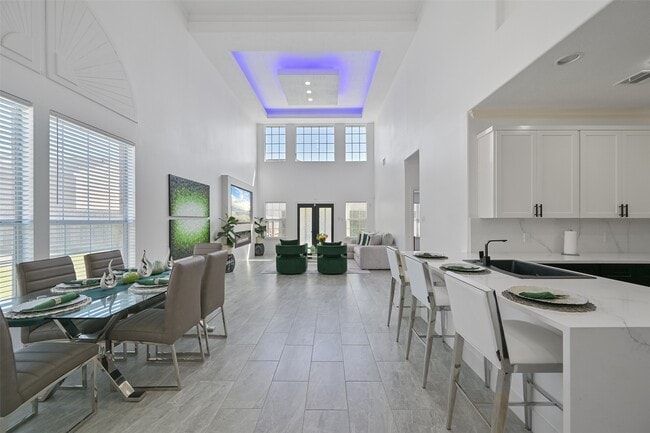 Building Photo - 2007 Que Manor Dr