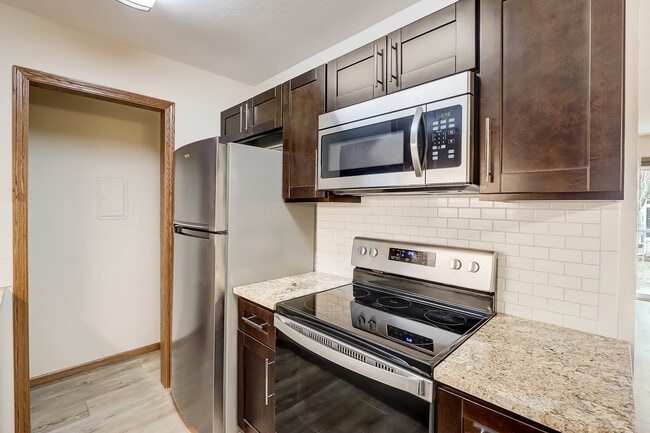 Photo - Heathercrest Apartments