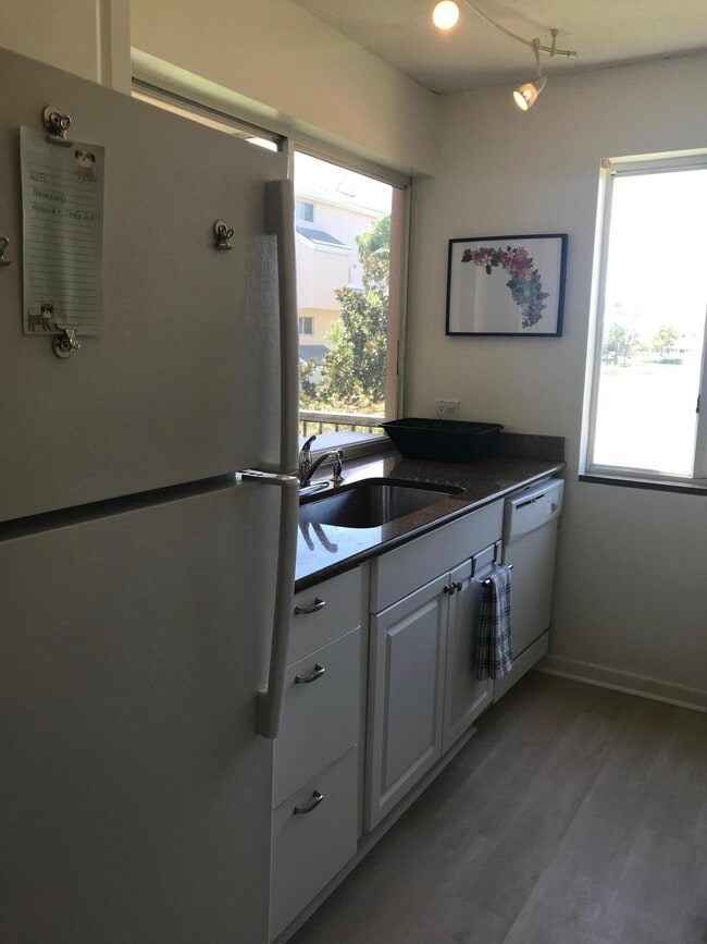 Photo - 353 S US Hwy 1 Unidad D203