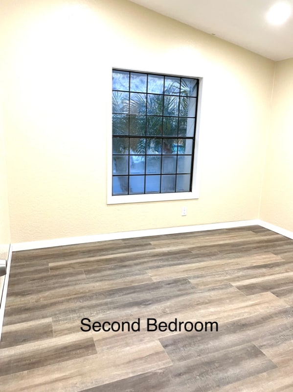 32033 Quartz Ln