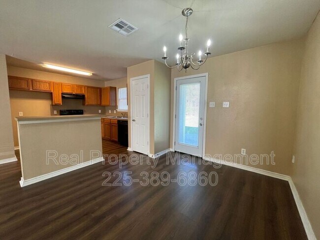 Photo - 23550 Wellington Ave