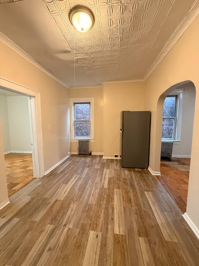 Photo - 2264 Pacific St