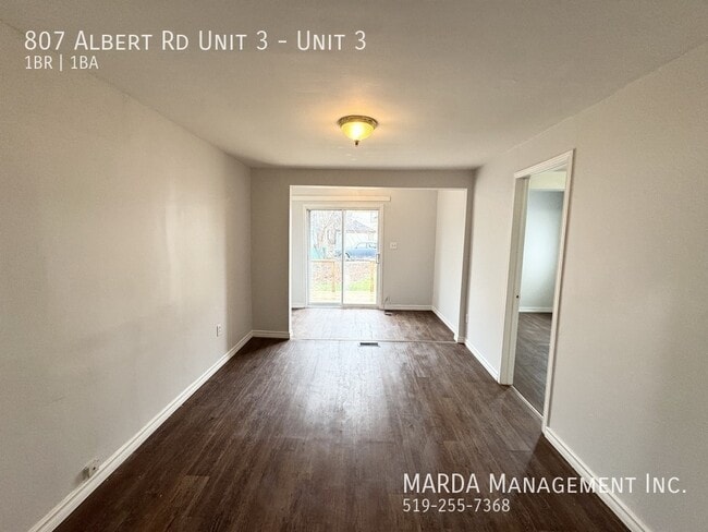 Photo - COZY 1 BED/1 BATH UNIT IN WALKERVILLE - ALL INCLUSIVE! Unité 3