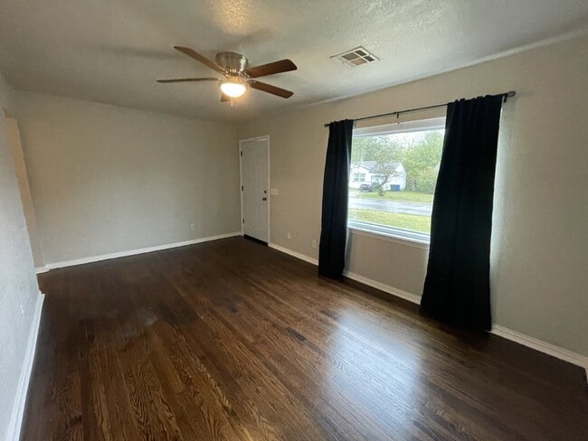 Photo - 2 Bed, 1 Bath Home