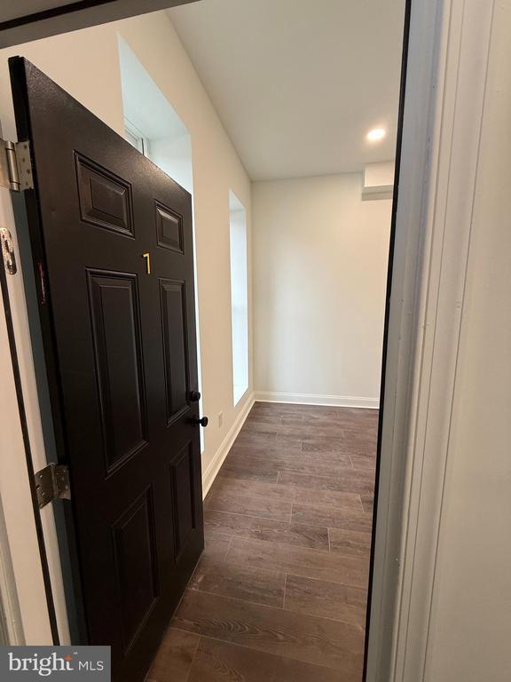 Building Photo - 2028 Druid Hill Ave Unit 1