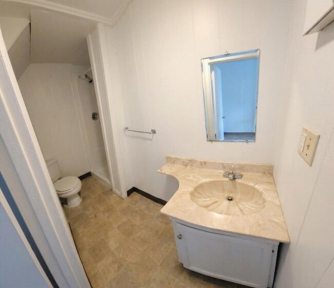 Photo - 306 Woodward Ave Unit 3