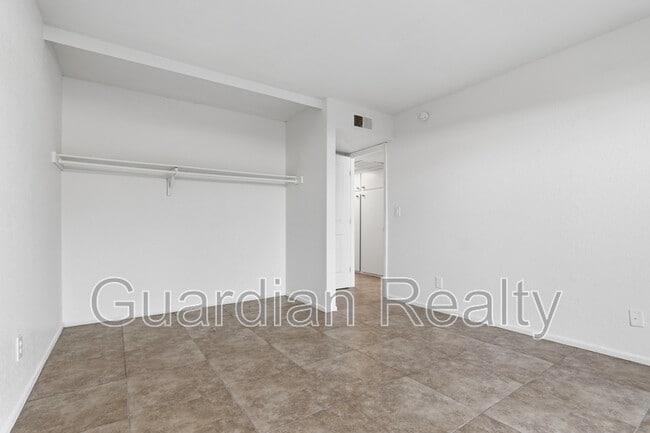 Photo - 801 N Major Ave Unit Apt A