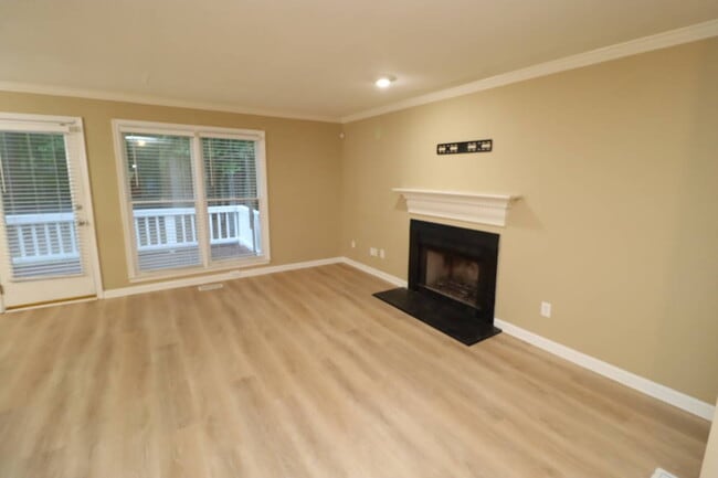 Best Value in Apex! Charming 3BR Half-Duplex Near Downtown