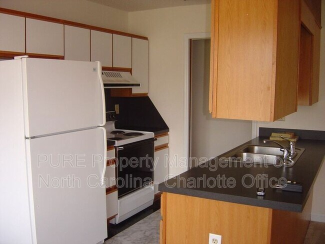 Photo - 18801 Bluff Point Rd Unit Apt A