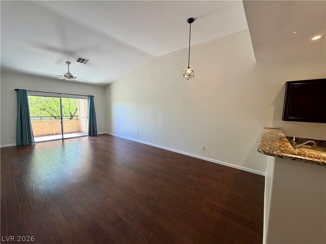 Photo - 704 Peachy Canyon Cir Unit 202