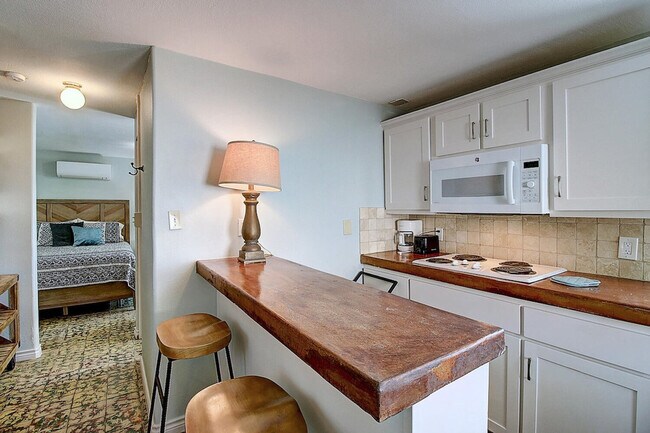 Photo - 134 N Alister St Unidad SI ID1023202P