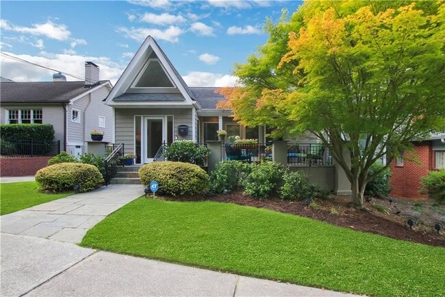 Building Photo - 925 Highland Terrace NE