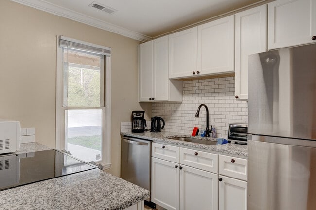 Photo - 2225 Summit St Unidad ID1388438P